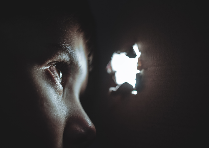 11 Best Tools To Spy On Shopify Competitors